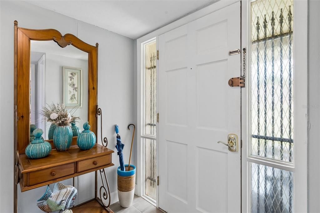 For Sale: $260,000 (2 beds, 2 baths, 1224 Square Feet)