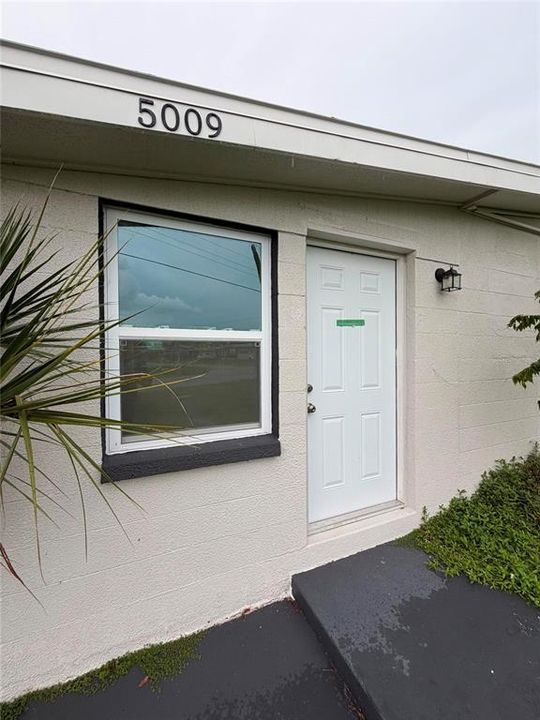 For Rent: $1,475 (1 beds, 1 baths, 737 Square Feet)
