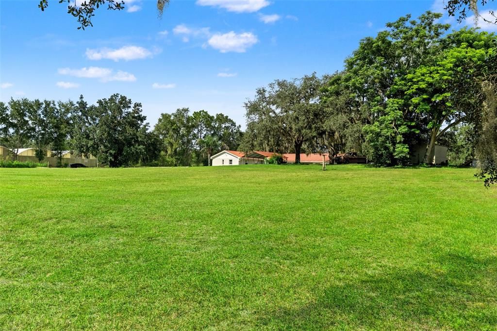 For Sale: $895,000 (5 beds, 4 baths, 3382 Square Feet)