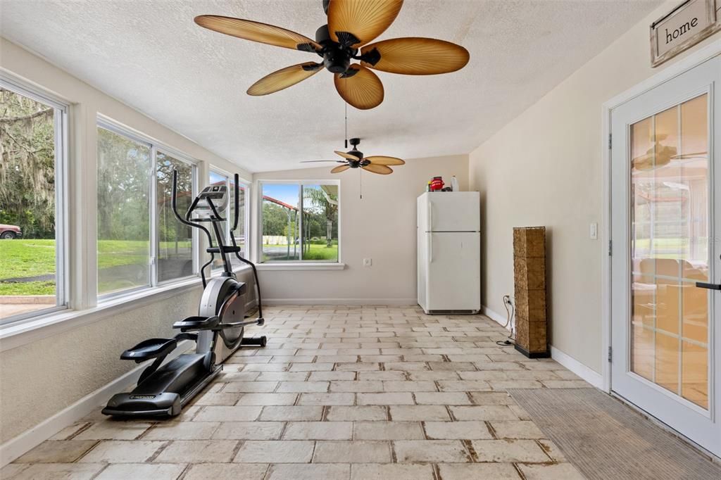 For Sale: $895,000 (5 beds, 4 baths, 3382 Square Feet)