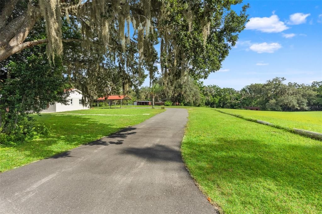 For Sale: $895,000 (5 beds, 4 baths, 3382 Square Feet)