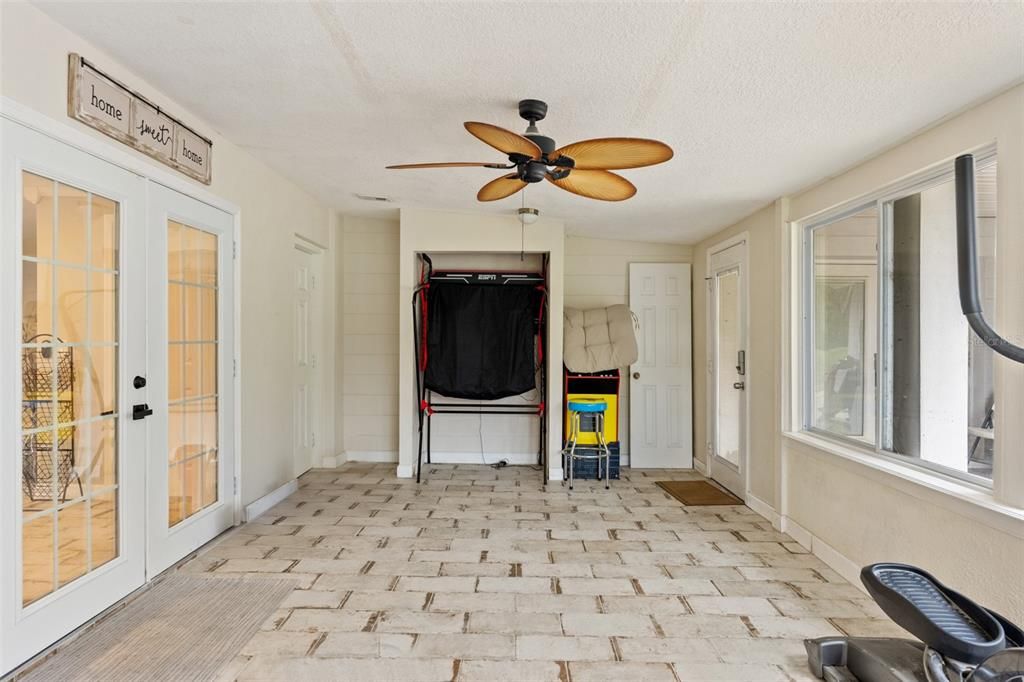 For Sale: $895,000 (5 beds, 4 baths, 3382 Square Feet)