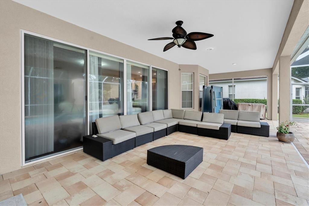 For Sale: $689,900 (4 beds, 3 baths, 3455 Square Feet)