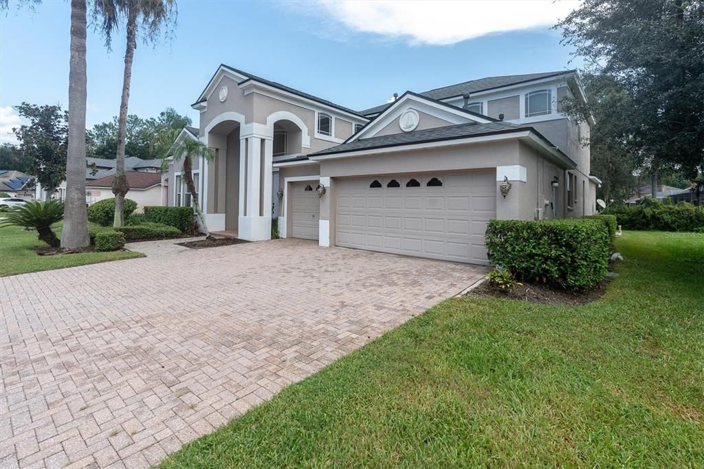 For Sale: $689,900 (4 beds, 3 baths, 3455 Square Feet)