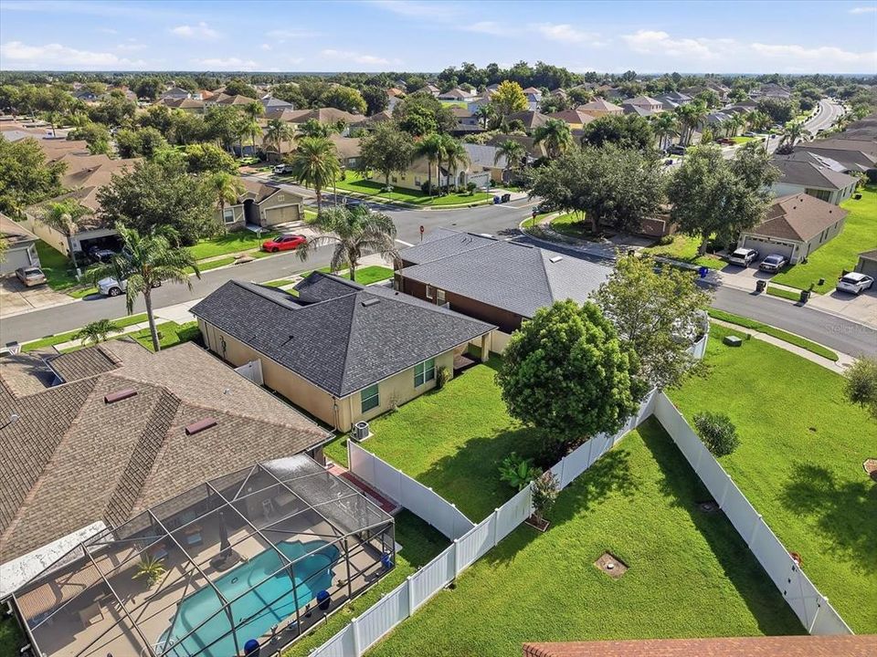 For Sale: $300,000 (3 beds, 2 baths, 1380 Square Feet)