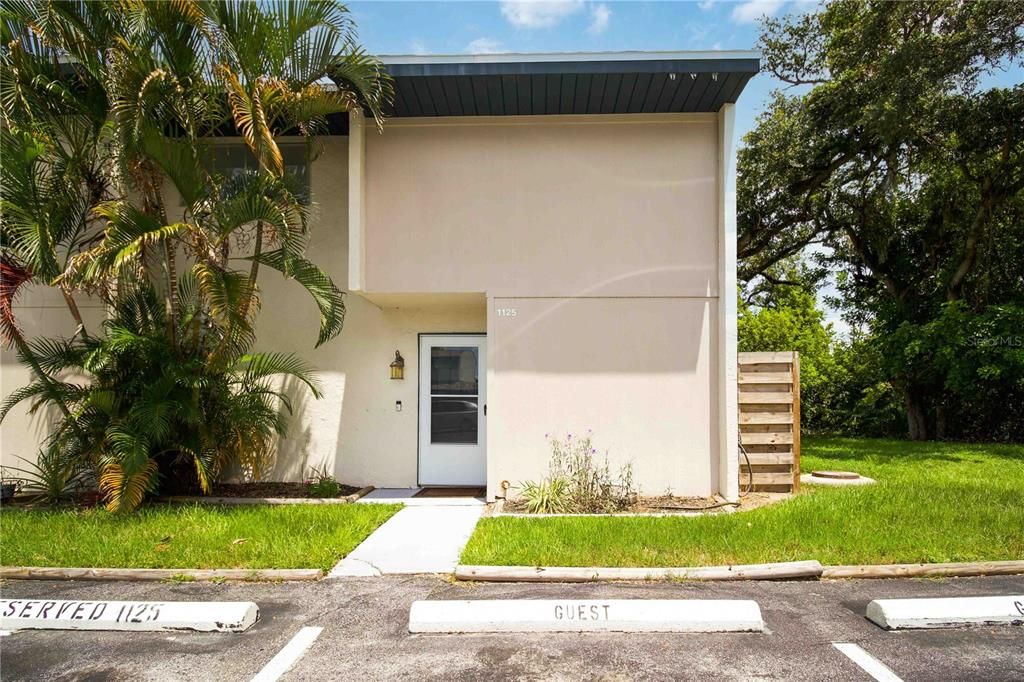 For Sale: $149,900 (3 beds, 2 baths, 1365 Square Feet)