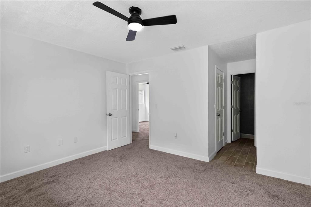 For Sale: $149,900 (3 beds, 2 baths, 1365 Square Feet)