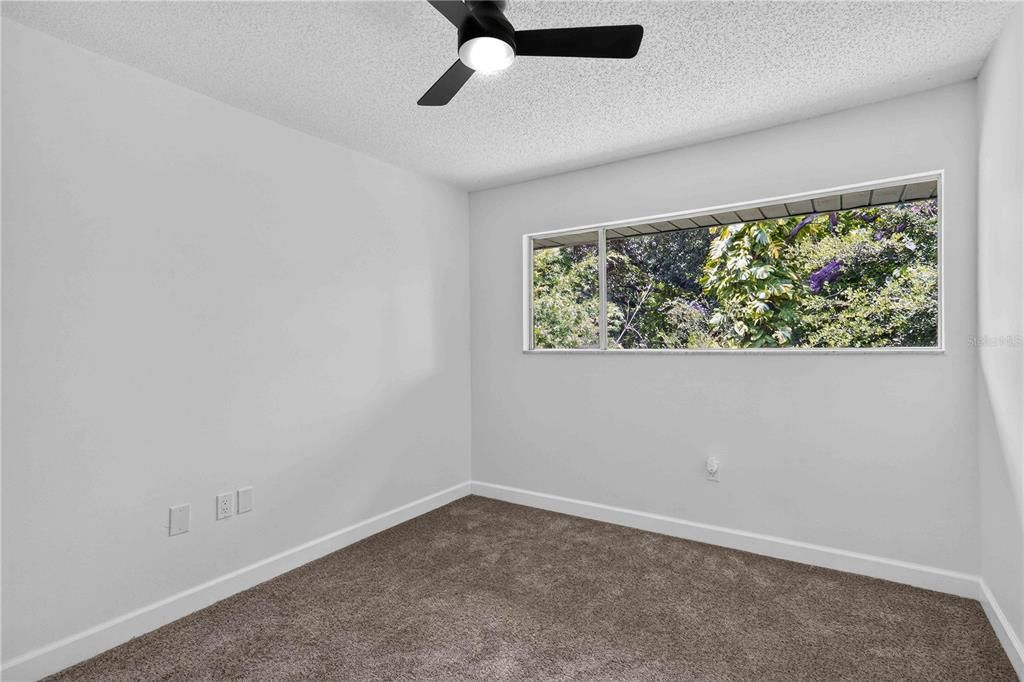 For Sale: $149,900 (3 beds, 2 baths, 1365 Square Feet)