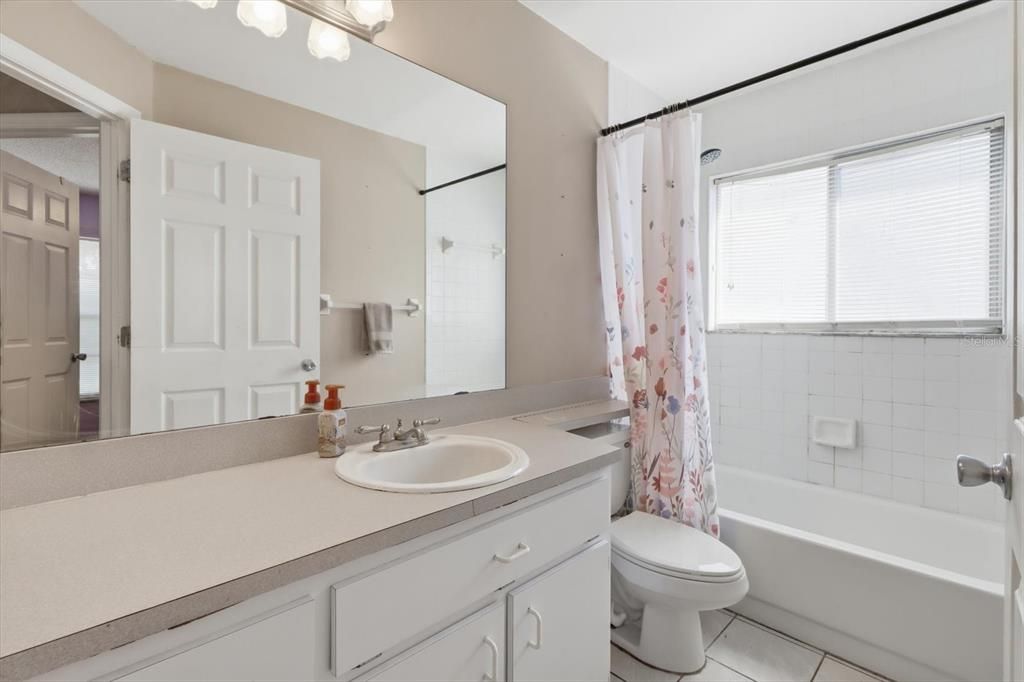 For Sale: $265,000 (3 beds, 2 baths, 1548 Square Feet)