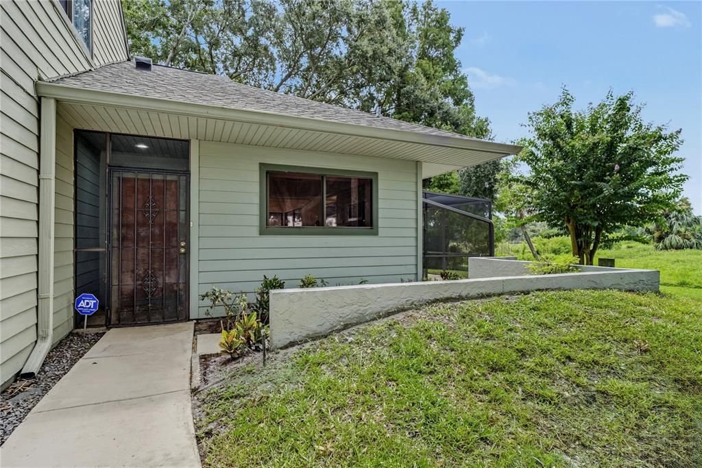 For Sale: $375,000 (4 beds, 2 baths, 2368 Square Feet)