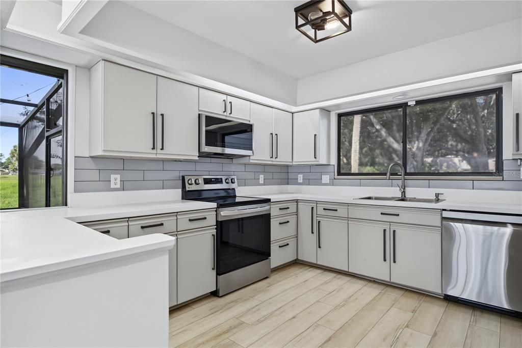 For Sale: $375,000 (4 beds, 2 baths, 2368 Square Feet)