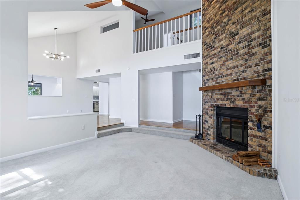 For Sale: $375,000 (4 beds, 2 baths, 2368 Square Feet)