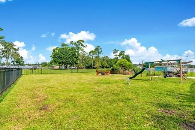 For Sale: $830,000 (4 beds, 2 baths, 2091 Square Feet)