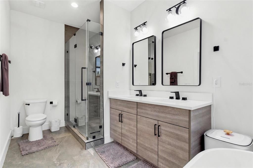For Rent: $5,500 (3 beds, 3 baths, 2228 Square Feet)