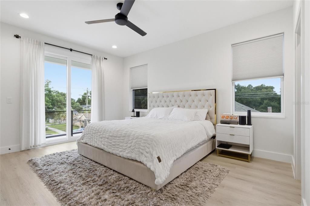For Rent: $5,500 (3 beds, 3 baths, 2228 Square Feet)