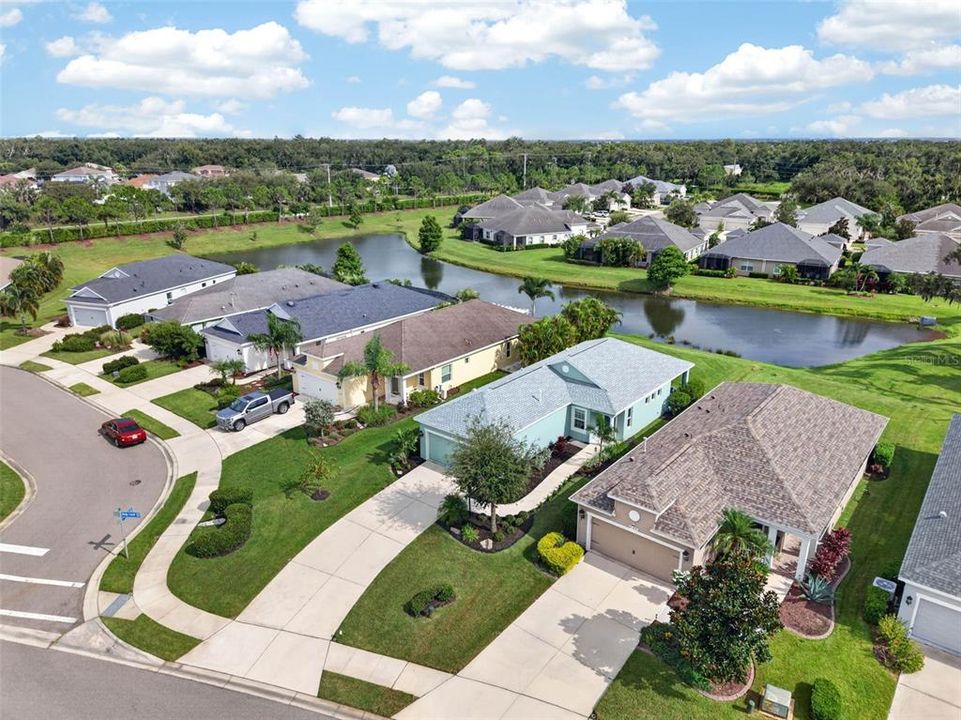 На продажу: $349,900 (3 спален, 2 ванн, 1311 Квадратных фут)