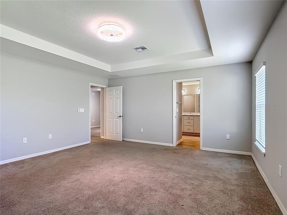 На продажу: $349,000 (4 спален, 2 ванн, 1819 Квадратных фут)