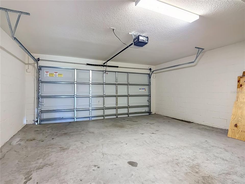 На продажу: $349,000 (4 спален, 2 ванн, 1819 Квадратных фут)