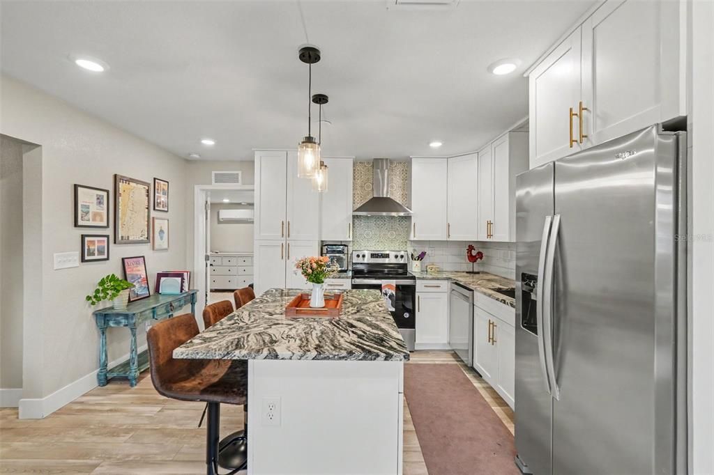 Active With Contract: $399,000 (3 beds, 2 baths, 1183 Square Feet)