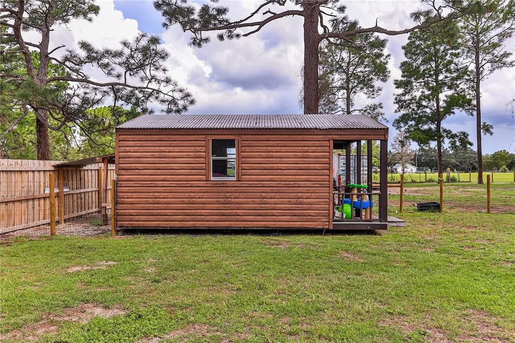 Activo con contrato: $235,000 (3 camas, 2 baños, 1458 Pies cuadrados)