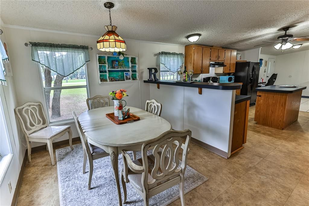 Activo con contrato: $235,000 (3 camas, 2 baños, 1458 Pies cuadrados)