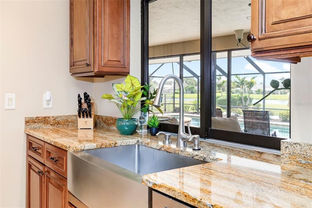 En Venta: $756,000 (3 camas, 2 baños, 2916 Pies cuadrados)