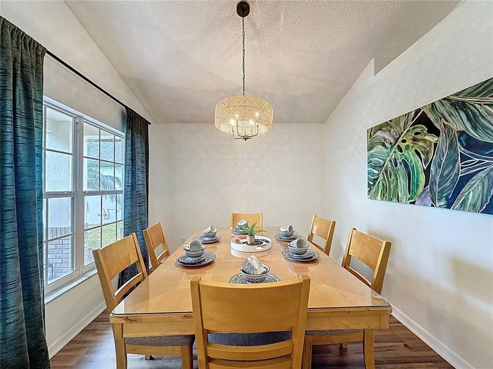 For Sale: $475,000 (4 beds, 3 baths, 1791 Square Feet)