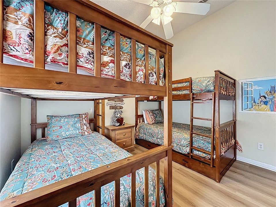 For Sale: $475,000 (4 beds, 3 baths, 1791 Square Feet)