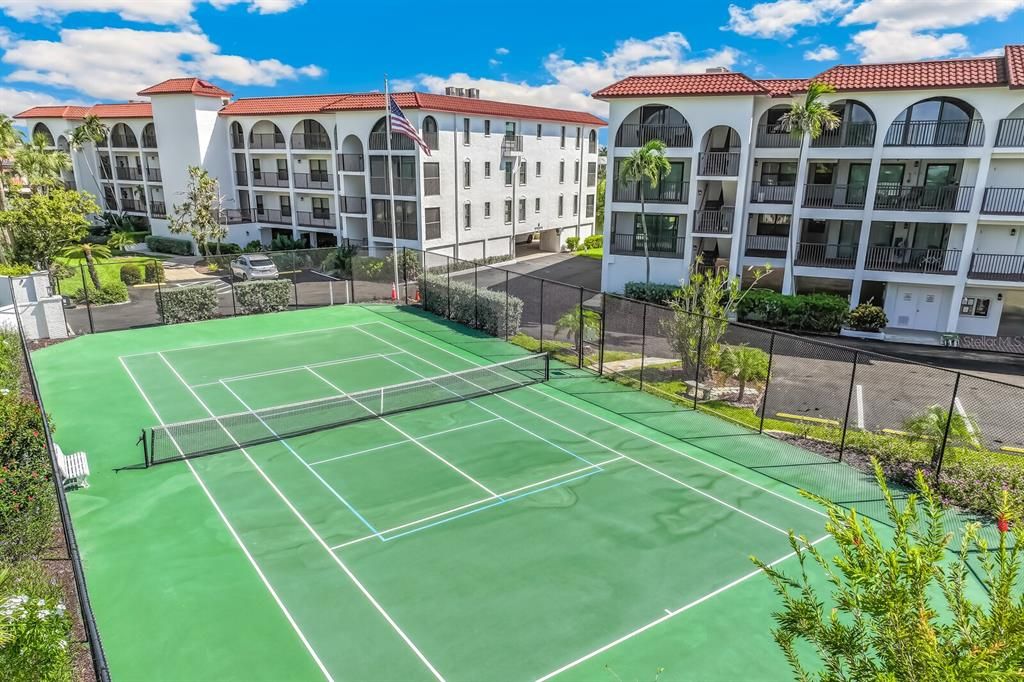 En Venta: $3,395,000 (3 camas, 2 baños, 1765 Pies cuadrados)