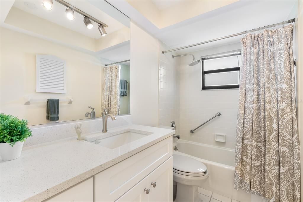 En Venta: $3,395,000 (3 camas, 2 baños, 1765 Pies cuadrados)