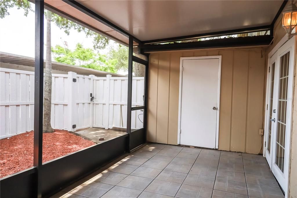For Sale: $220,000 (3 beds, 1 baths, 1296 Square Feet)