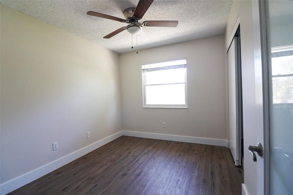 For Sale: $220,000 (3 beds, 1 baths, 1296 Square Feet)