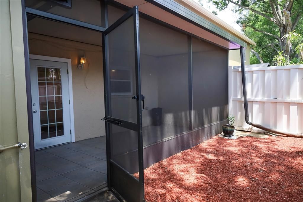 For Sale: $220,000 (3 beds, 1 baths, 1296 Square Feet)
