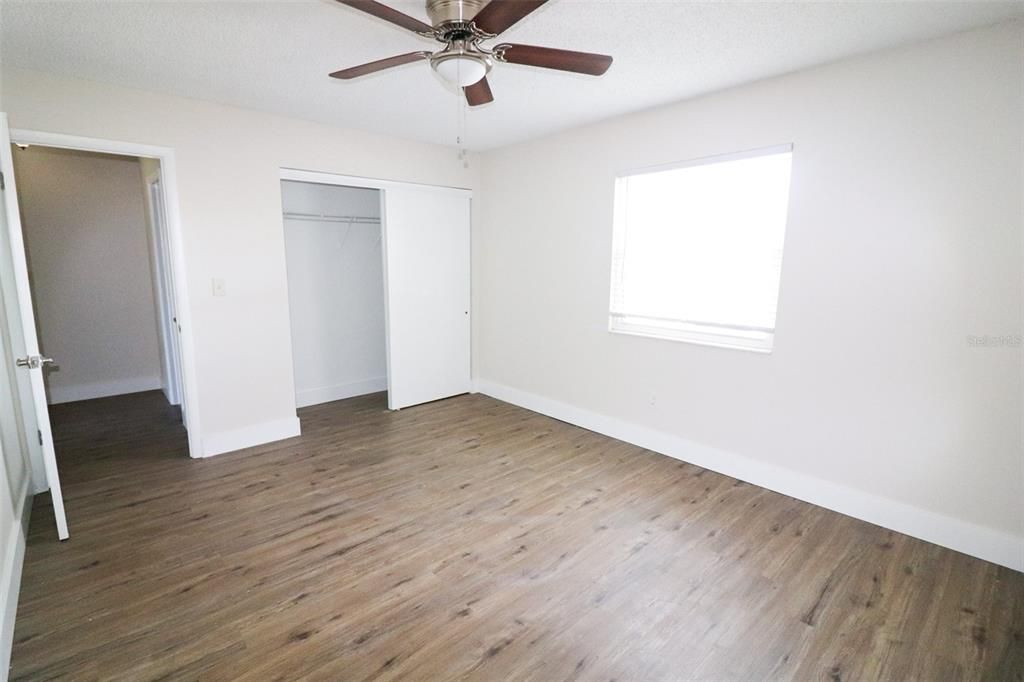For Sale: $220,000 (3 beds, 1 baths, 1296 Square Feet)