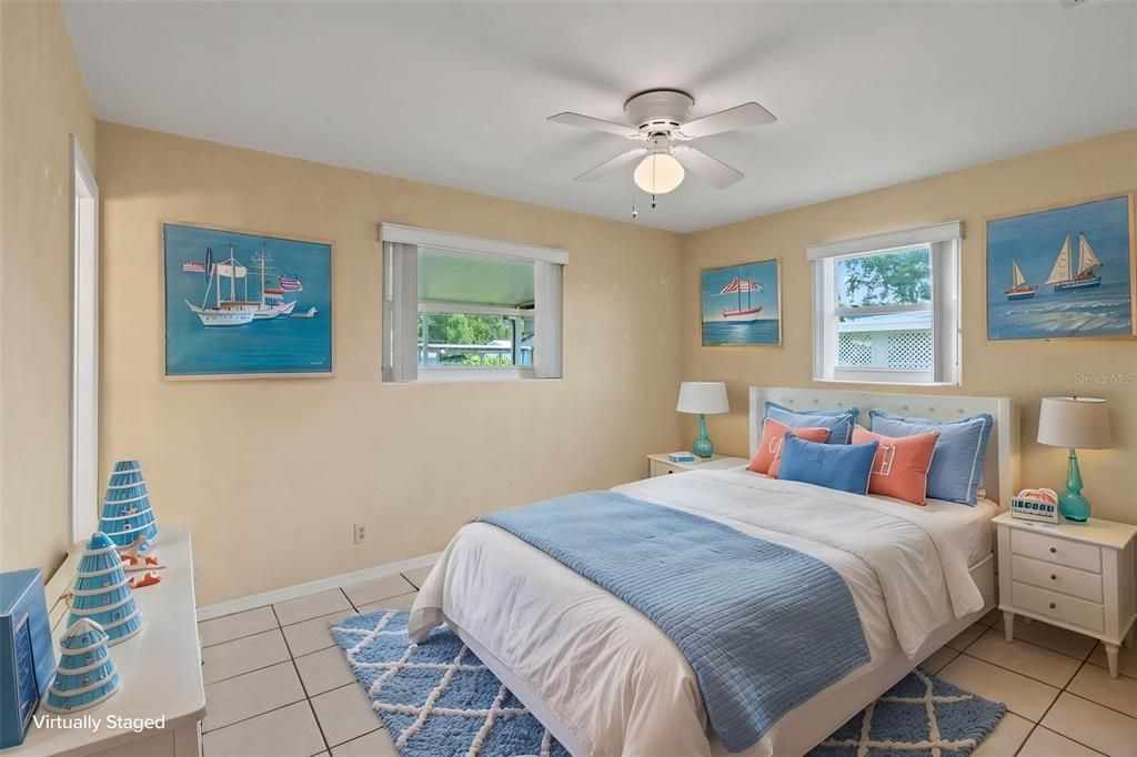 For Sale: $389,000 (2 beds, 2 baths, 1260 Square Feet)