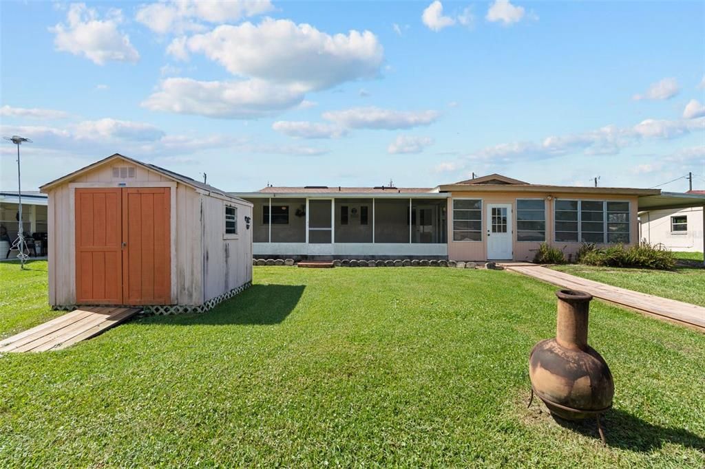 For Sale: $389,000 (2 beds, 2 baths, 1260 Square Feet)