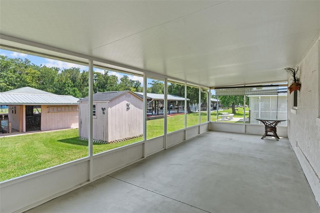 For Sale: $389,000 (2 beds, 2 baths, 1260 Square Feet)