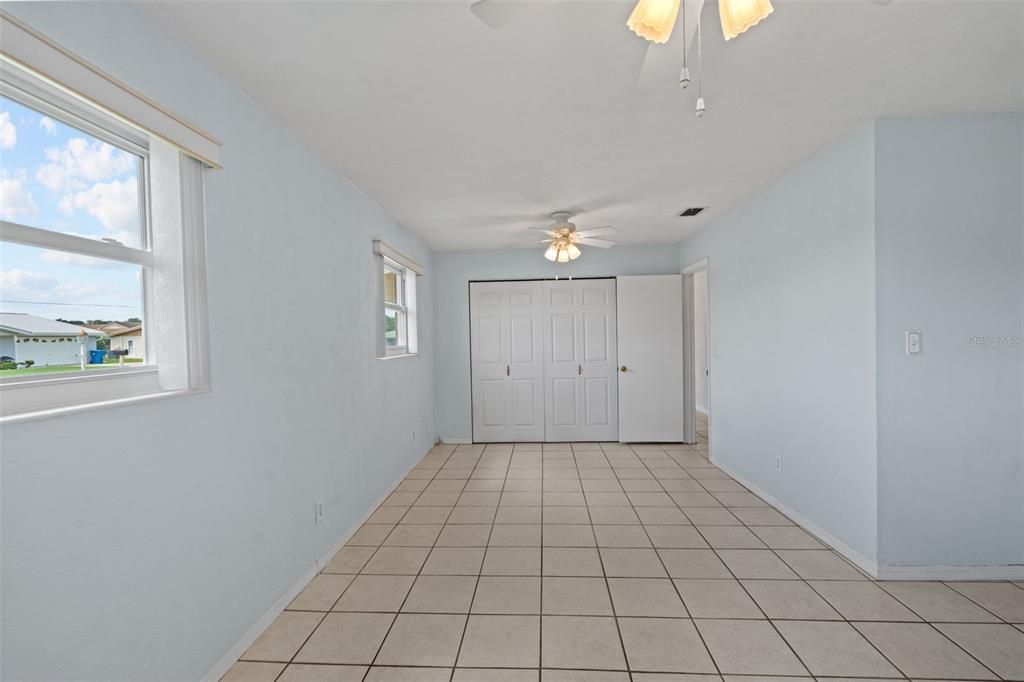 For Sale: $389,000 (2 beds, 2 baths, 1260 Square Feet)