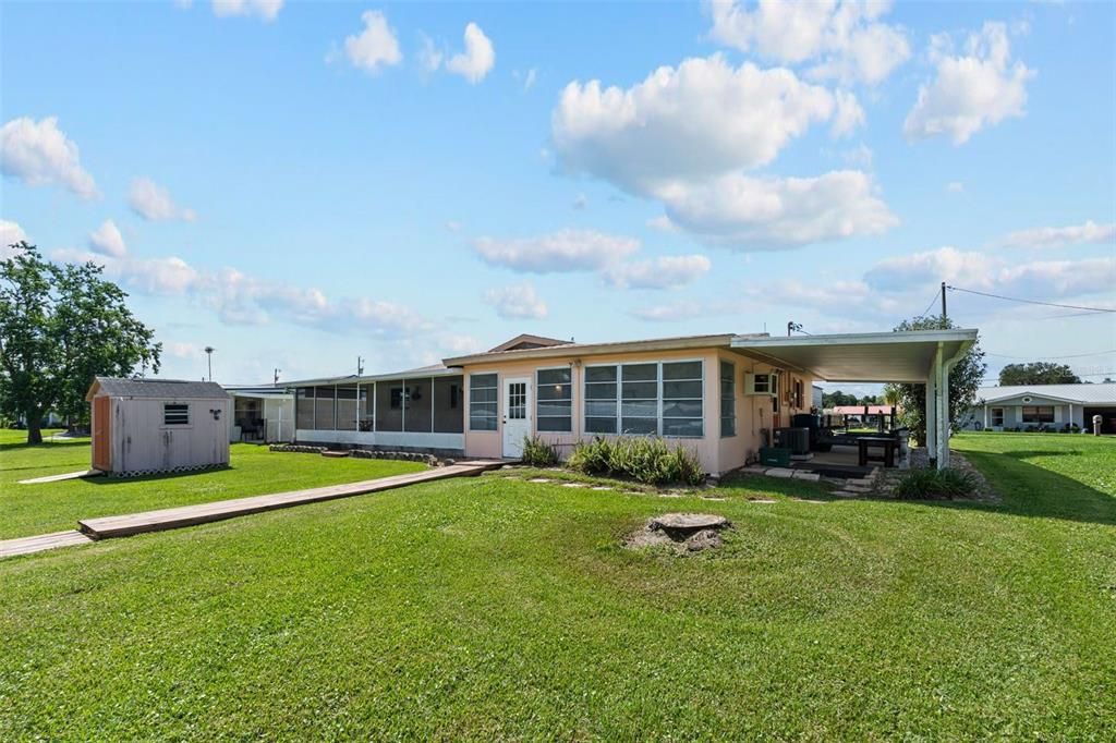 For Sale: $389,000 (2 beds, 2 baths, 1260 Square Feet)