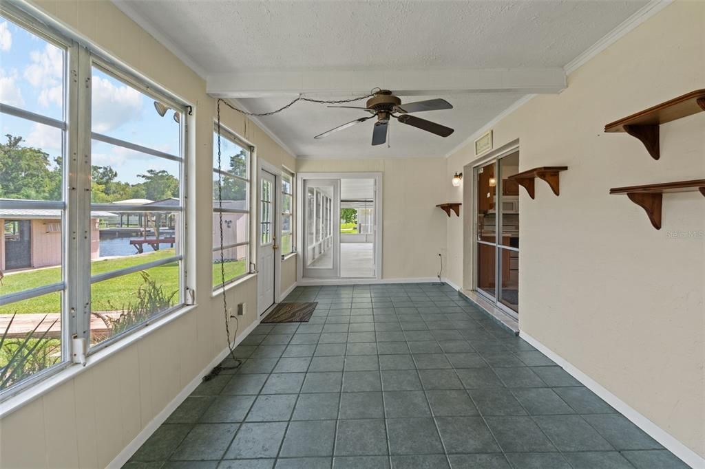For Sale: $389,000 (2 beds, 2 baths, 1260 Square Feet)