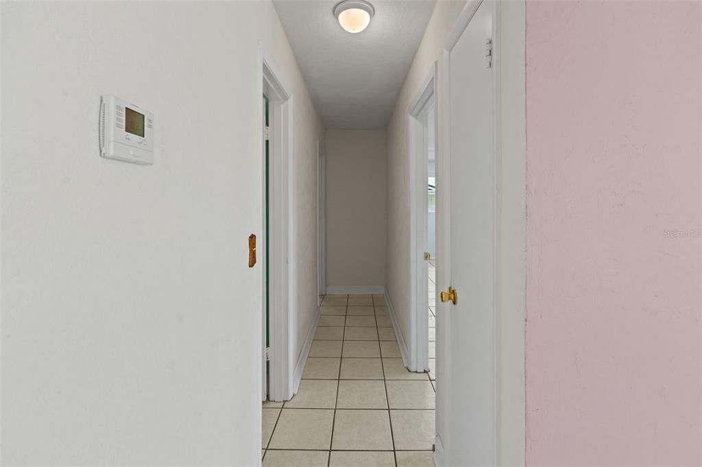 For Sale: $389,000 (2 beds, 2 baths, 1260 Square Feet)