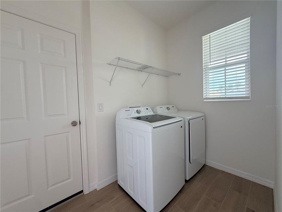В аренду: $2,600 (4 спален, 2 ванн, 1647 Квадратных фут)