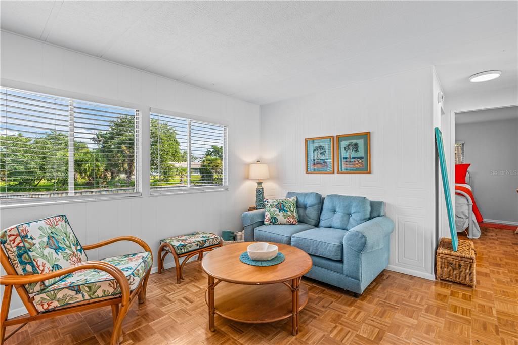 For Sale: $585,000 (2 beds, 2 baths, 840 Square Feet)