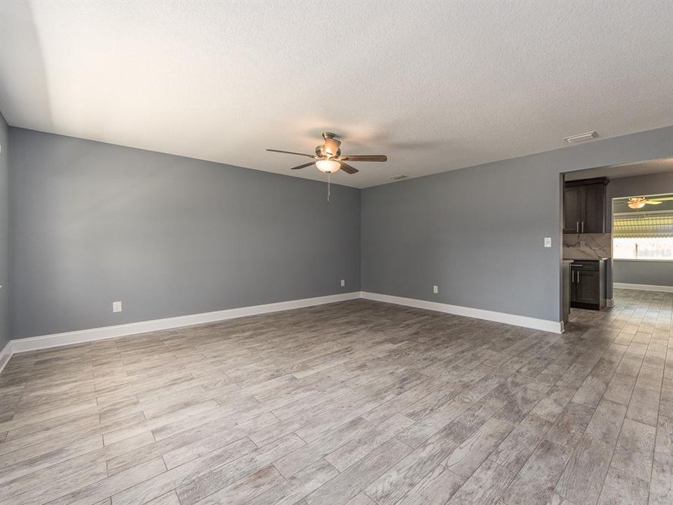 For Rent: $2,300 (2 beds, 2 baths, 1235 Square Feet)