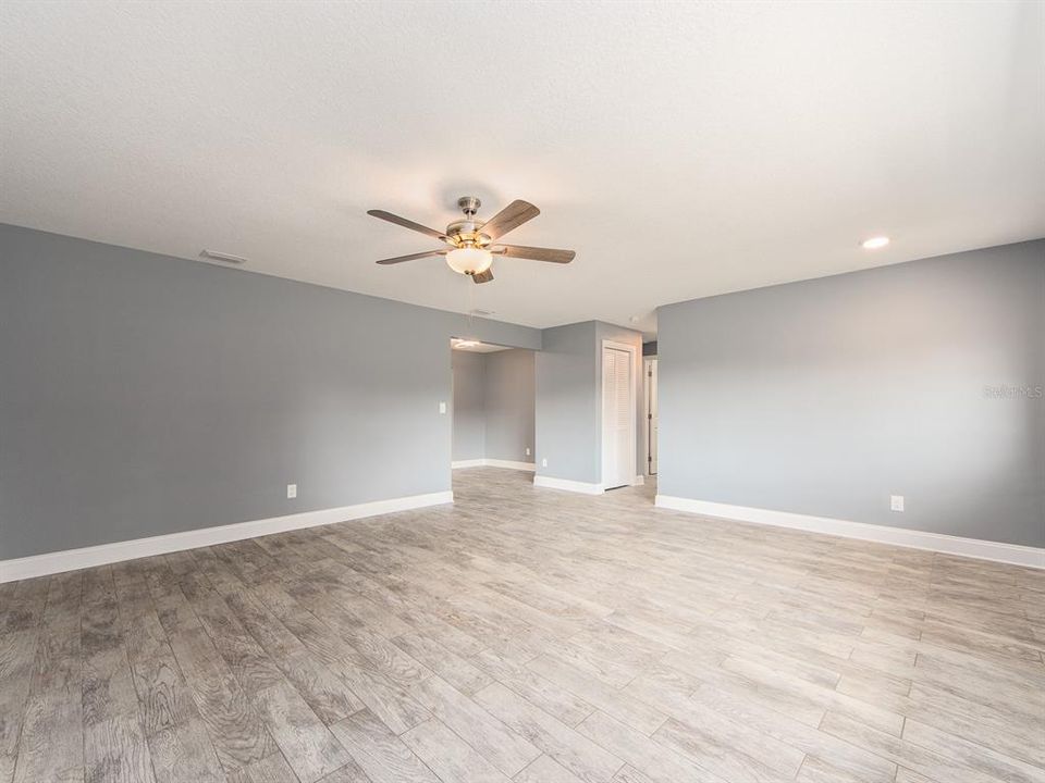 For Rent: $2,300 (2 beds, 2 baths, 1235 Square Feet)