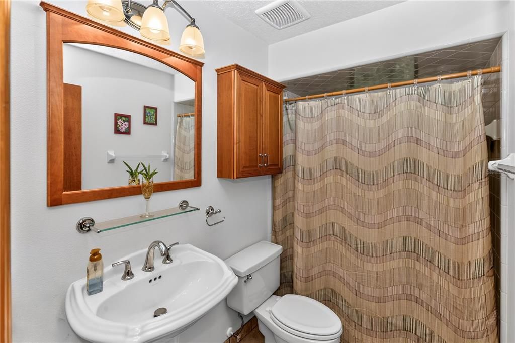En Venta: $359,000 (3 camas, 2 baños, 1752 Pies cuadrados)
