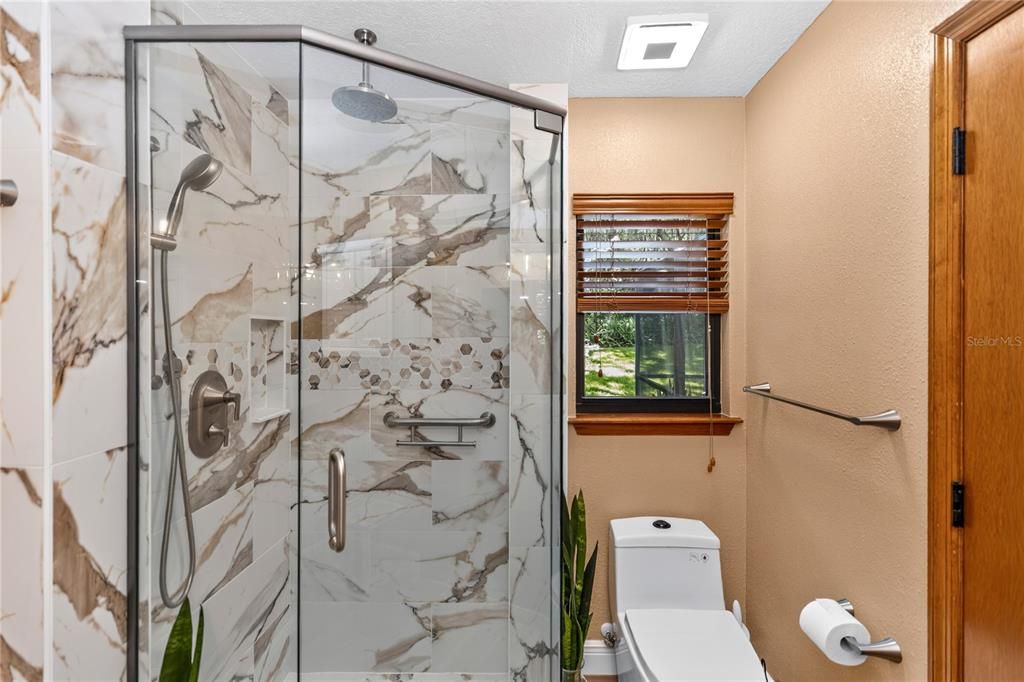 En Venta: $359,000 (3 camas, 2 baños, 1752 Pies cuadrados)