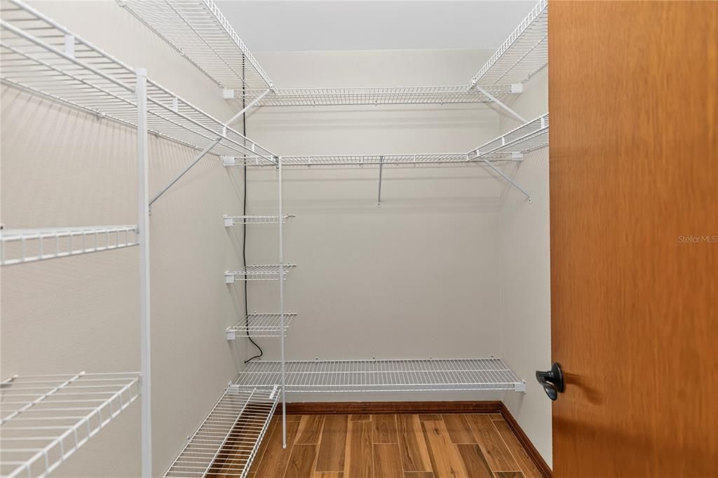 En Venta: $359,000 (3 camas, 2 baños, 1752 Pies cuadrados)