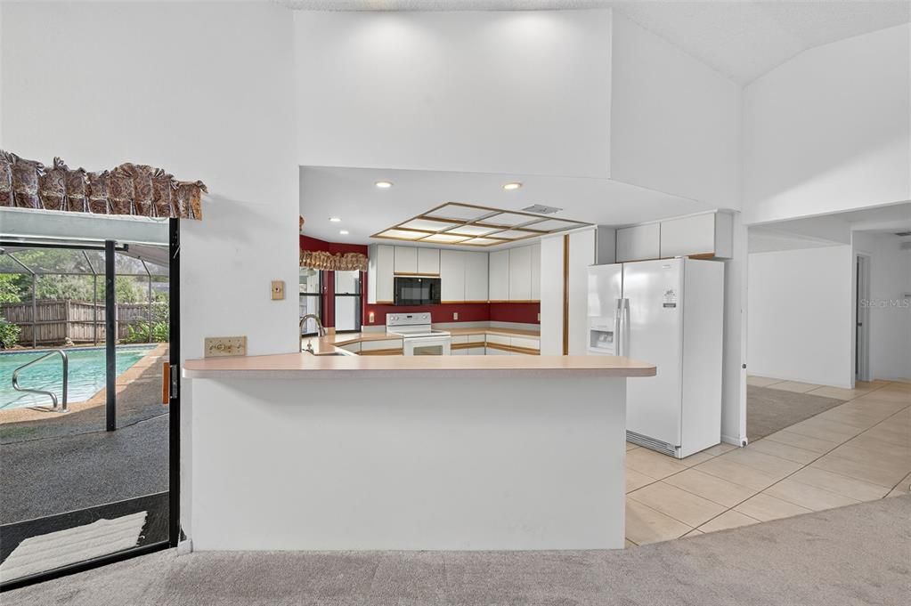 En Venta: $349,900 (4 camas, 2 baños, 2216 Pies cuadrados)