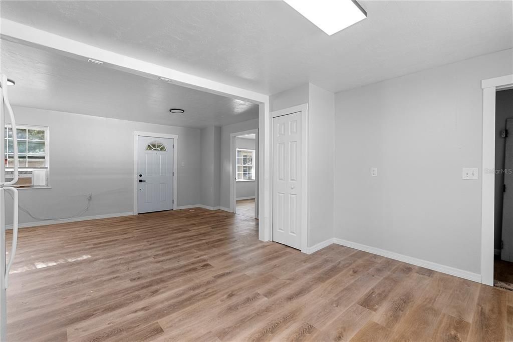 For Sale: $349,000 (7 beds, 0 baths, 2796 Square Feet)